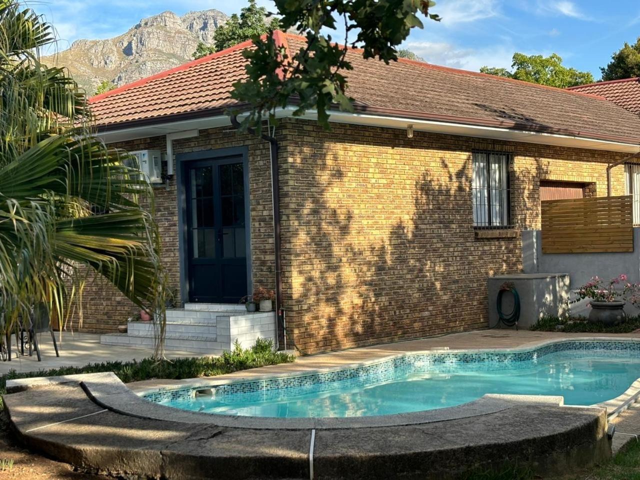 Stellenhaus Guest Cottage Στέλενμπος Εξωτερικό φωτογραφία